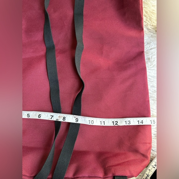 On Cloud Ambassador Pack Back Bag Womens Mens Maroon Running Tote Sack  Logo - Picture 5 of 6